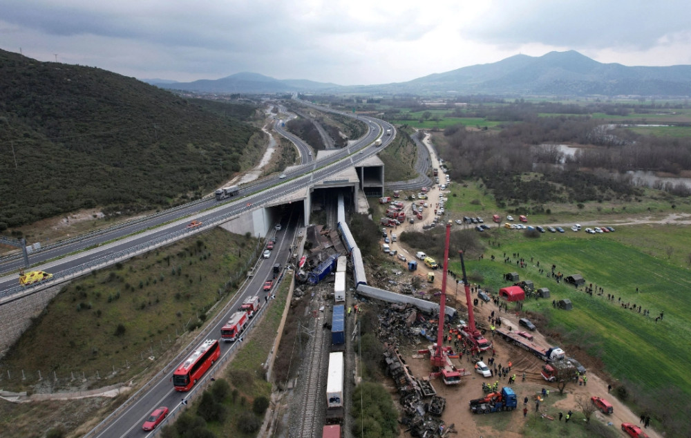 Στους 57 οι νεκροί από το σιδηροδρομικό ατύχημα στα Τέμπη