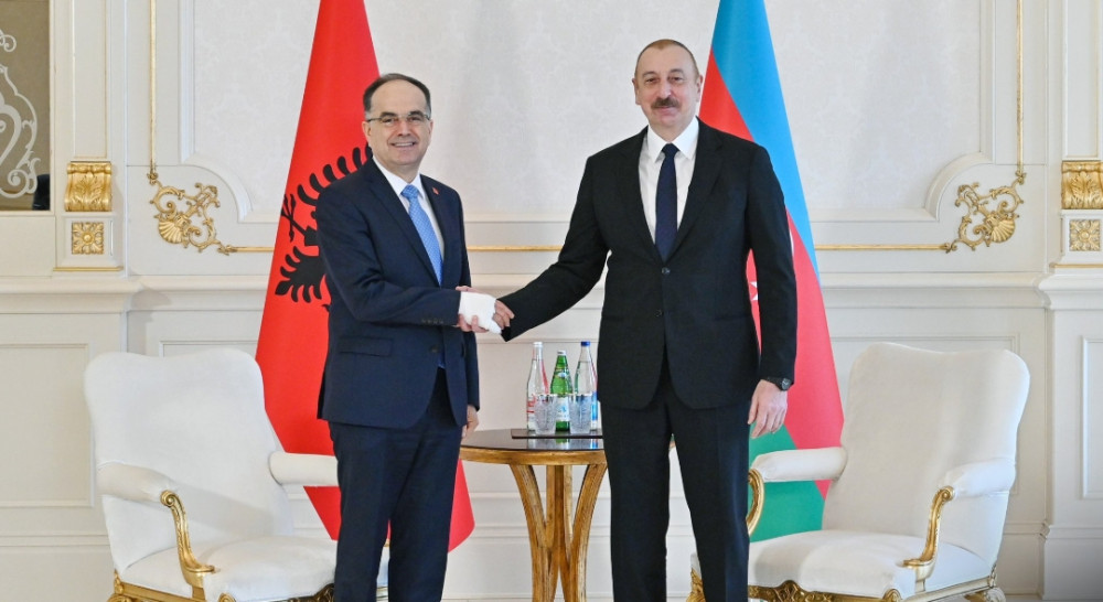 Συνάντηση Αλβανού ΠτΔ με τον Πρόεδρο του Αζερμπαϊτζάν