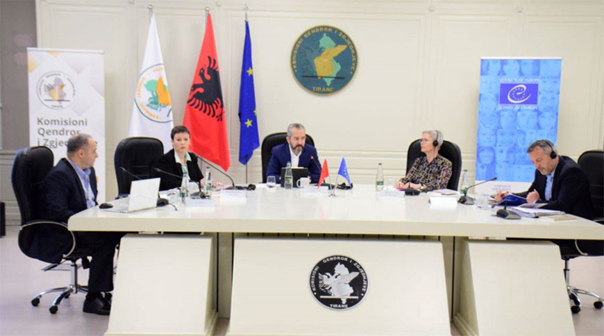 albania-140422 Άλλη μία απόρριψη για την εγγραφή του Δημοκρατικού Κόμματος