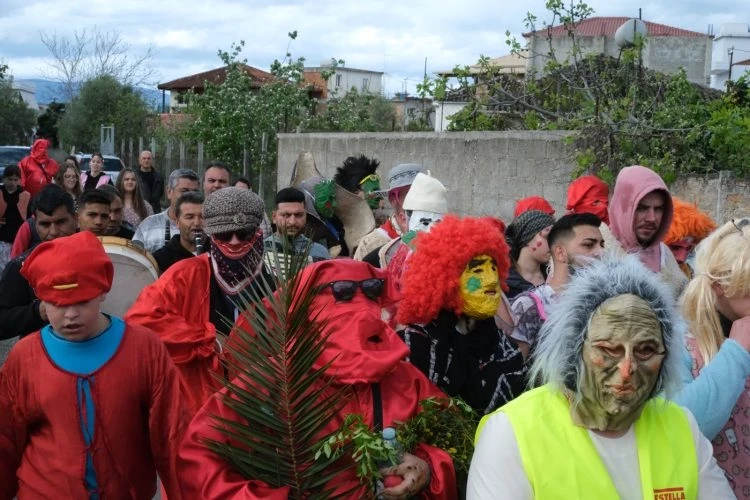 Το παραδοσιακό ανοιξιάτικο καρναβάλι της Νάρτας