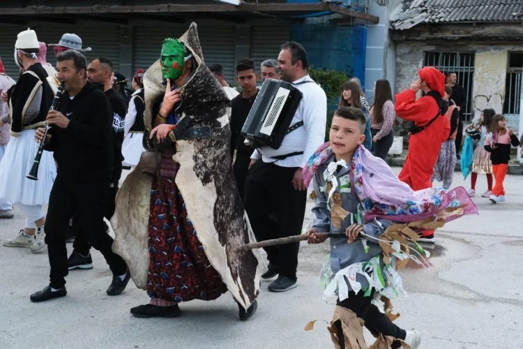 Το παραδοσιακό ανοιξιάτικο καρναβάλι της Νάρτας