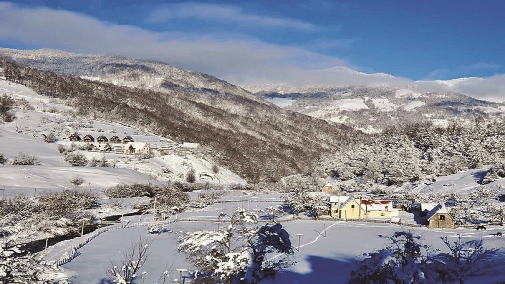 Δύο τουρίστριες έχασαν τη ζωή τους σε βουνό στην Αλβανία