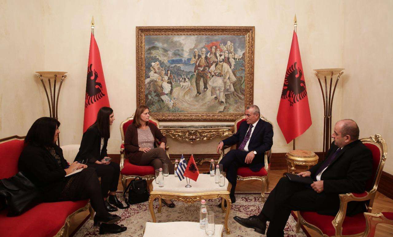  Συνάντηση της Ελληνίδας Πρέσβυς με τον Πρόεδρο της Αλβανικής Βουλής  