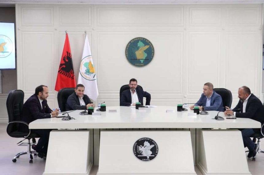 Η Κεντρική Εκλογική Επιτροπή της Αλβανίας επέβαλε πρόστιμο σε 106 πολιτικά κόμματα 1 182234782_3789515897825970_817769501138007041_n.jpg