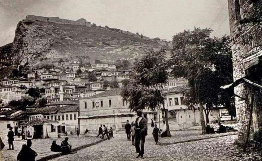 berat-arnavutluk-1900ler.jpg