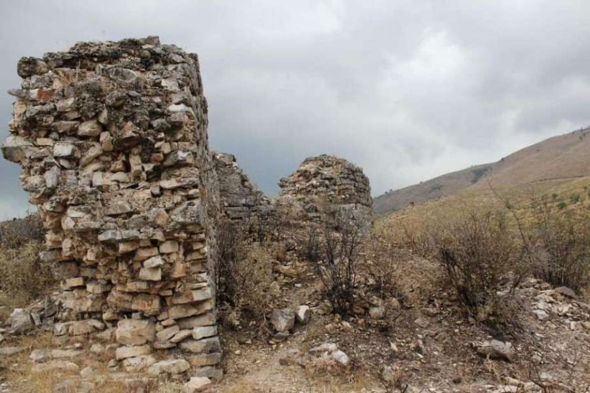 Important ancient Greek discovery in a castle near Tepeleni 1 kalaja.jpg