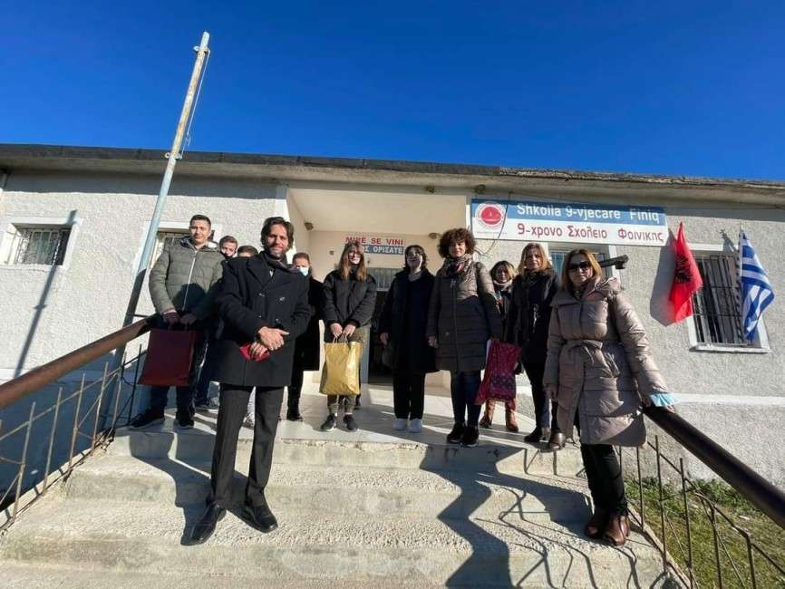 Ο Γ. Πρόξενος της Ελλάδας στο Αργυρόκαστρο στα σχολεία Μεσοποτάμου και Φοινίκης 2 FB IMG 1640385655292