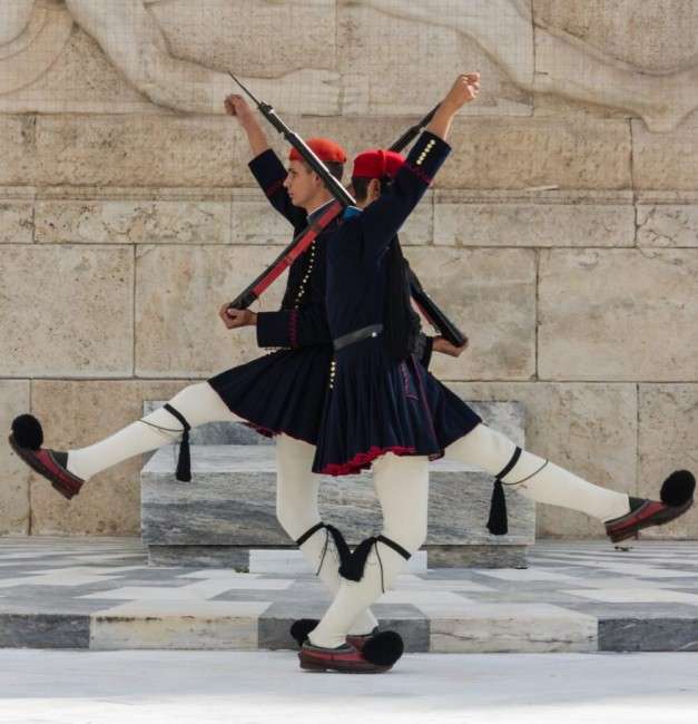 Evzones Tomb Unknown Soldier e1568196181564