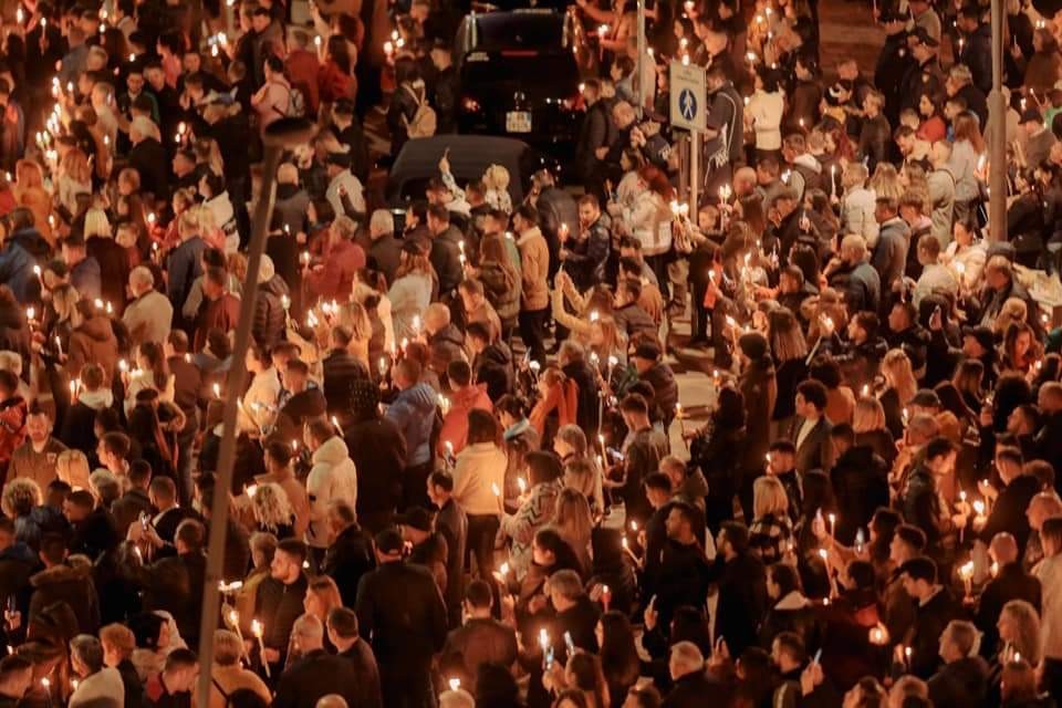 Λαμπρή Ανάσταση στην Κορυτσά (φωτογραφίες) 6 FB IMG 1650785357579