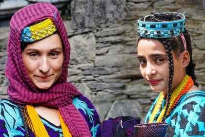 Kalash-women-credit-dimitra-stasinopoulou-Hellenic-Indian-Society-for-Culture-Development-e1630407916848.jpg