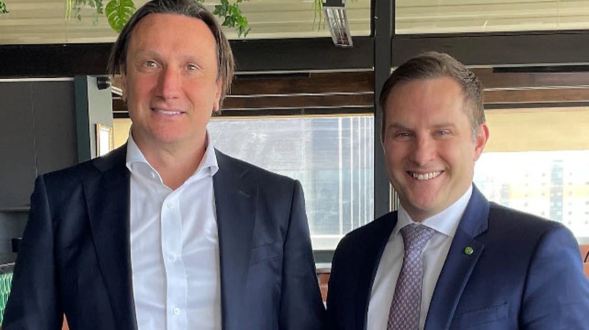 papastergiadis Hawke