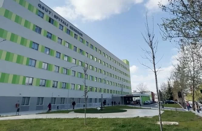 Αμφιβολίες για τη νικήτρια εταιρεία διαγωνισμού 10 εκατ. ευρώ για το Νοσοκομείο των Τιράνων 1 qsut.webp