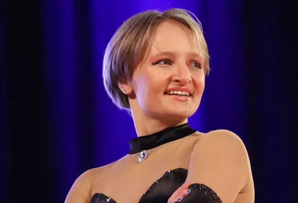 Katerina Tikhonova 31d98420dc396ba9e20ebe6b50933c96