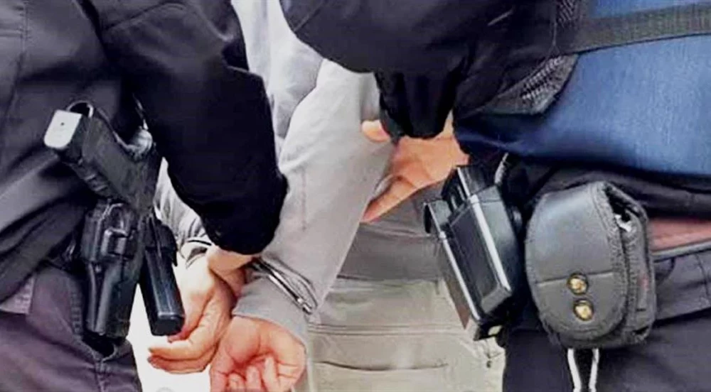 arrest-cuffs.webp