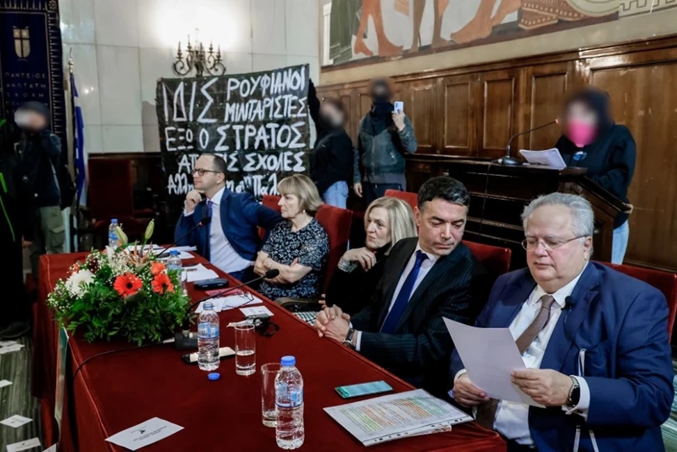 6051267 39905719563c7e5cba7d8f4d1e248c1b