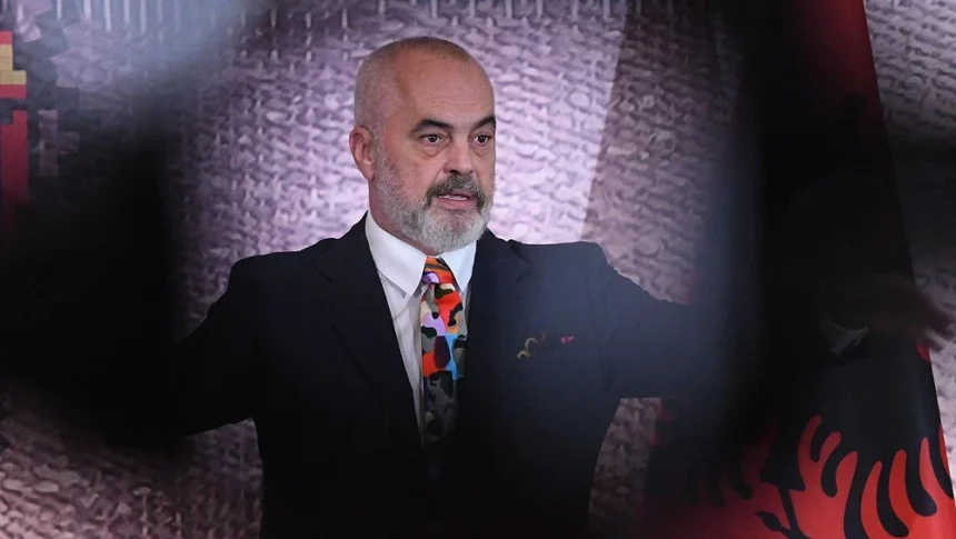 Kryeministri-Edi-Rama-ne-nje-konference-shtypi-pas-Samitit-te-Ballkanit-Perendimor-e1630596788780.webp