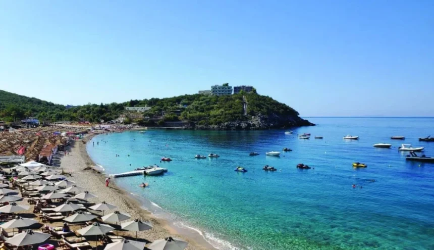 Σοβαρά προβλήματα ύδρευσης και λυμάτων στις τουριστικές πόλεις της Αλβανίας 1 Turizem-bregdet-plazh-Jal-4-1040-1024x768.webp