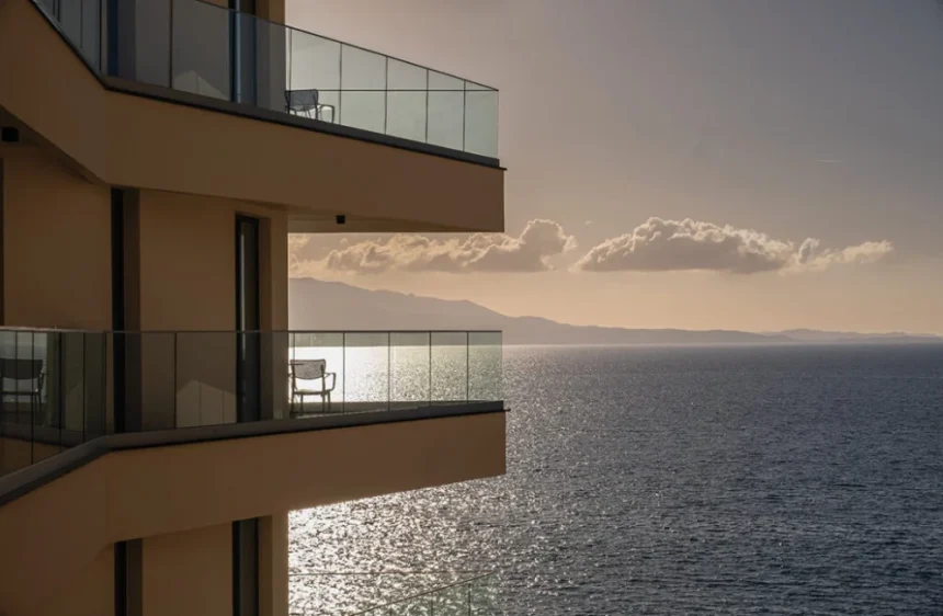 Ndertim-shtepi-ne-bregdet-apartament-Sarande-1125-1024x670.webp