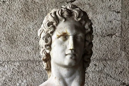 Bust-Helios-credit-george-koronaios-cc4-wikipedia-1392x1117.webp