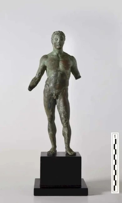 Young athlete statue credit Ministry of Culture Public Domain 1230x2048.jpg 46c12aa53cb03f20a298f43d2d0d2ebf