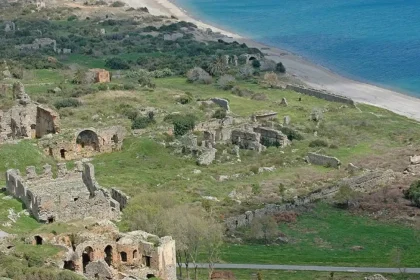 Anemurium-Citadel-Cape-Anamur-Credit-Dosseman-CC-BY-SA-4-0-via-Wikimedia-Commons-1392x926.jpg.webp