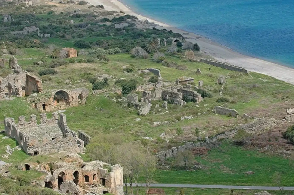 Anemurium-Citadel-Cape-Anamur-Credit-Dosseman-CC-BY-SA-4-0-via-Wikimedia-Commons-1392x926.jpg.webp