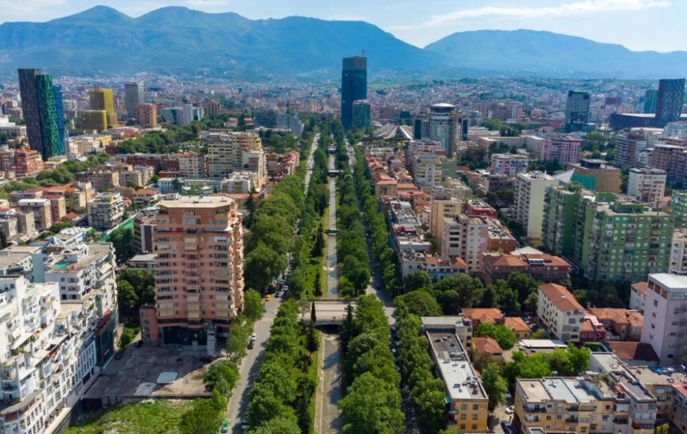 Tirana-Shqiperi-1024x768-1.webp