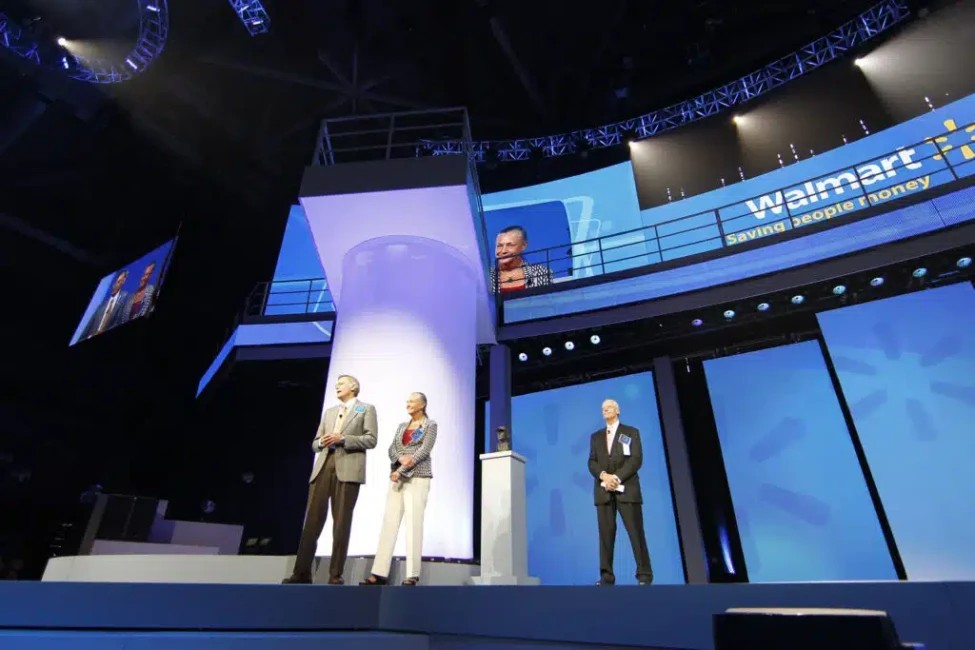 Jim Rob Alice Walton Credit Walmart 1024x683.jpg 7eca33200e8450b2edba7cb7713ca47d