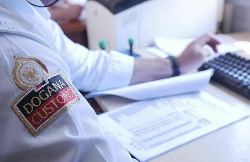 Doganat-mbledhin-13-mln-euro-shtese-per-Janarin.webp