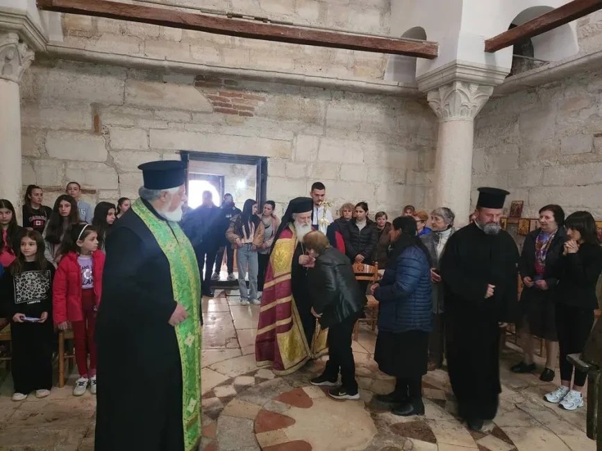 g xairetismoi2 fb47859f4e6ddb43512848ff70d65445