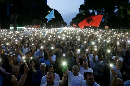 080619 albania protest 3