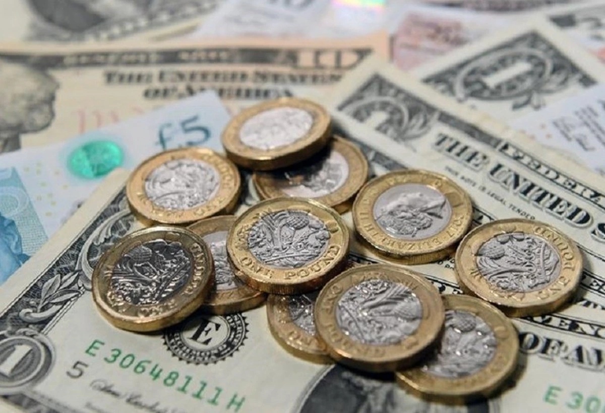 dollar pound 768x525 1