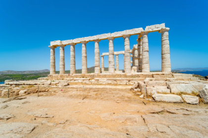 greece-ruins-temple-of-poseidon-sounio-view-hero