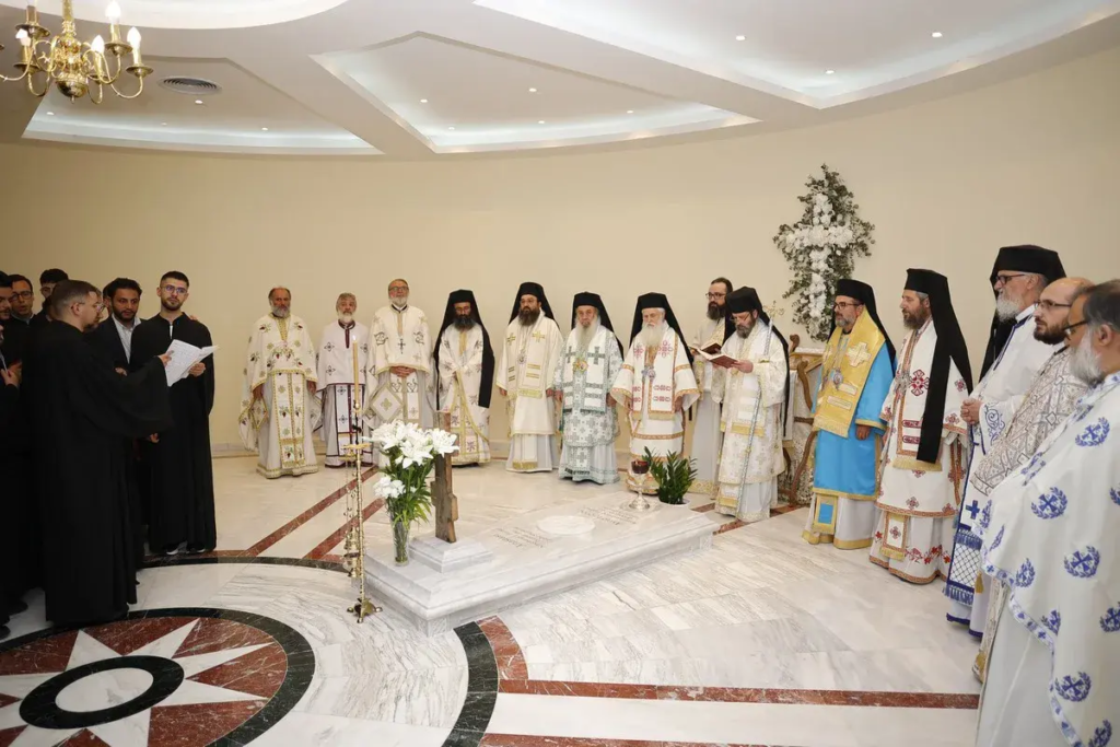 Τρισάγιο στον τάφο του αοιδίμου Αναστασίου