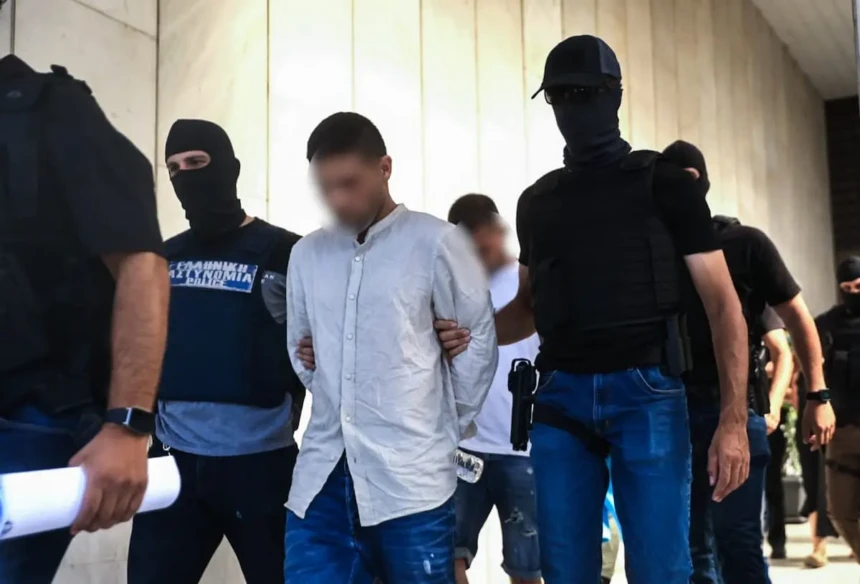 dolofonia-polonou-kathigiti