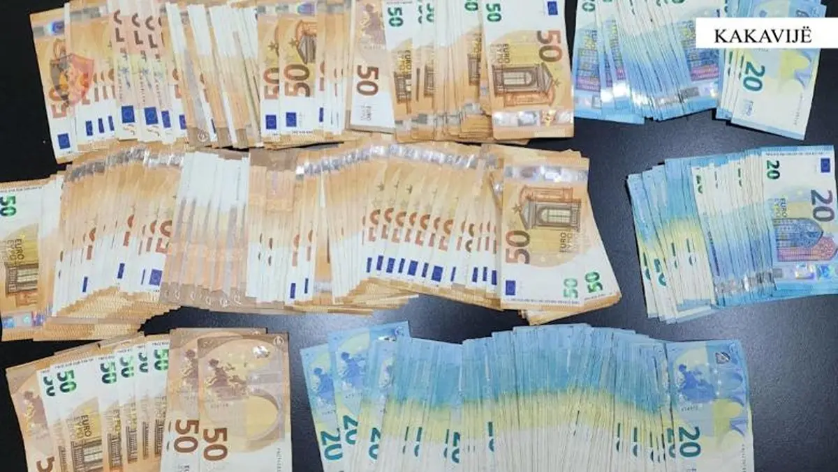 Μαύρα λεφτά