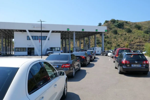 Αλβανικό συνοριακό φυλάκιο Qafe Bote