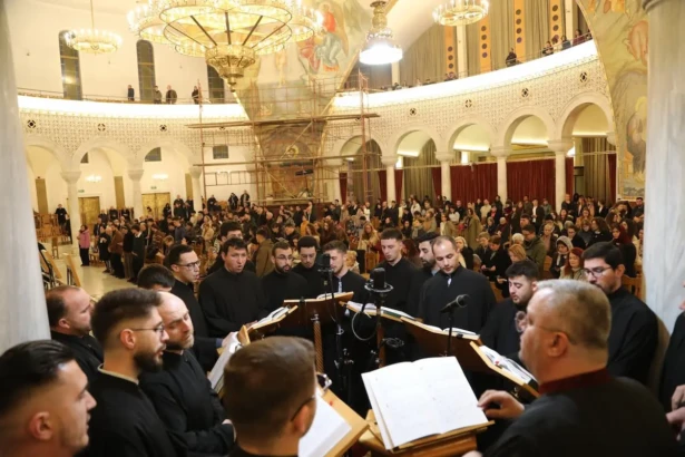 xairetismoi ekklisia alvanias