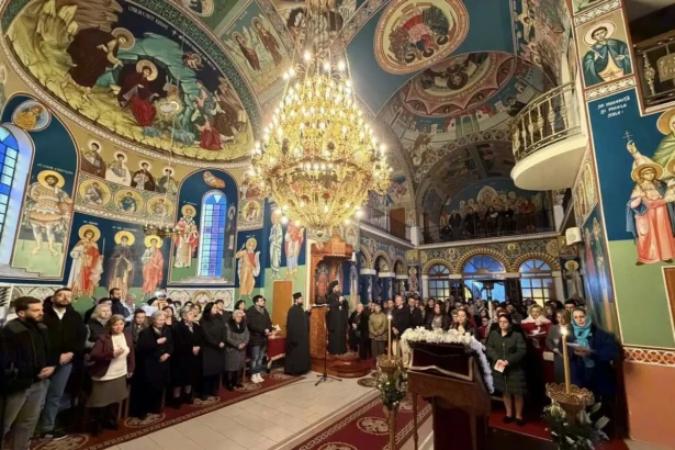 b xairetismoi alvania2