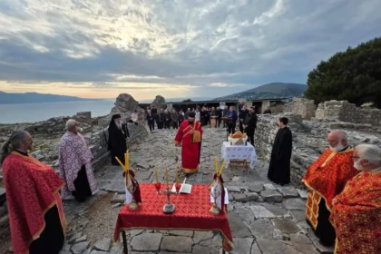 eperinos agioi saranta